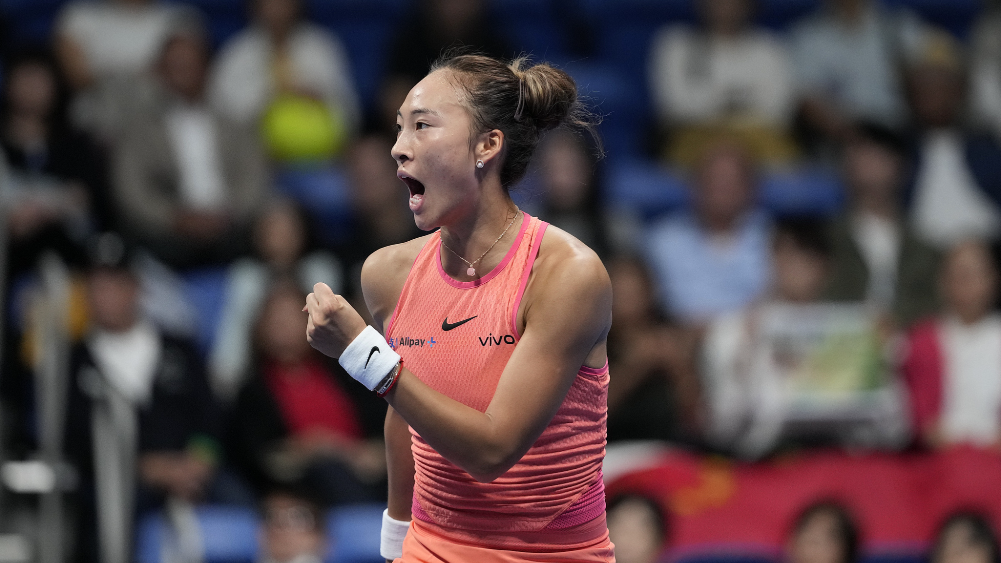 パリ五輪女子テニス金の鄭欽文 WTA東京ツアーで初優勝