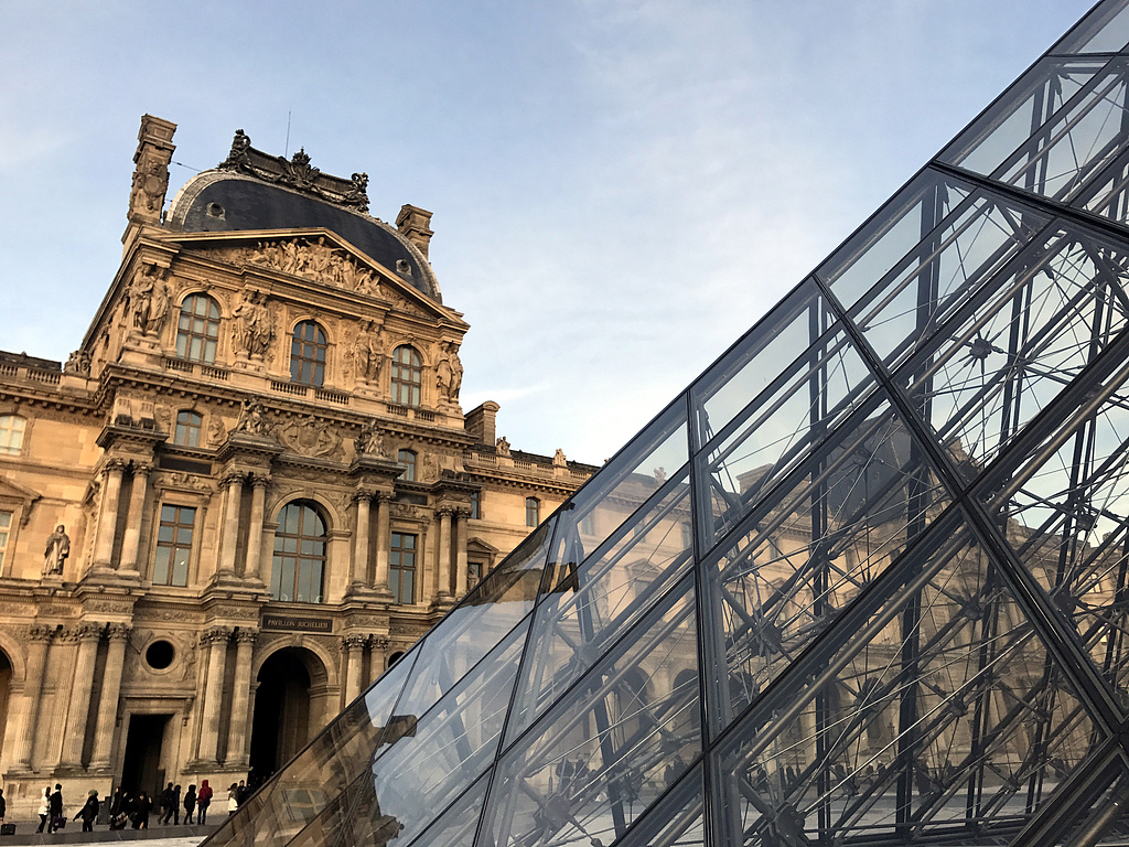 ルーブル美術館の宝飾品の一部を中央銀行に移送=フランス
