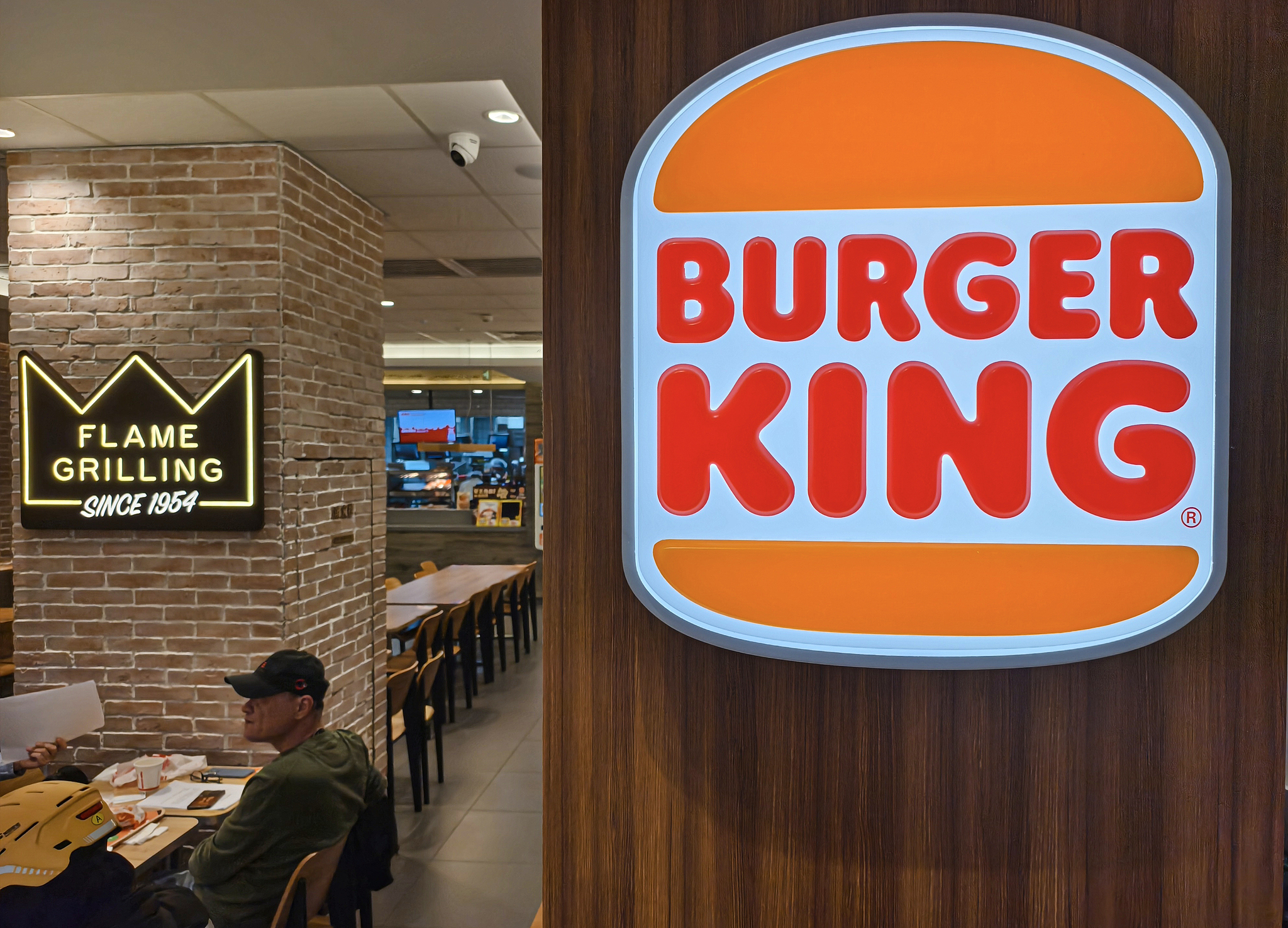 バーガーキング 中国事業を3.5億ドルで売却 2035年までに4000店目標