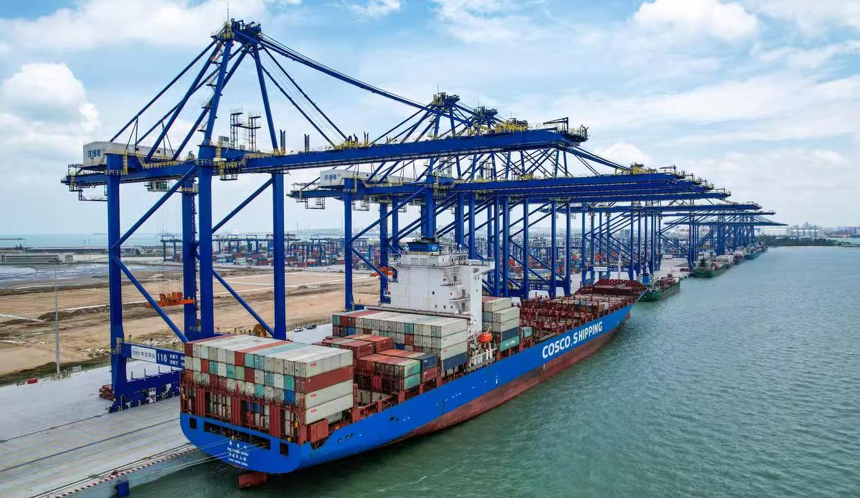 Qizil tangalarda porno Yalangoch juda keksa ayollar