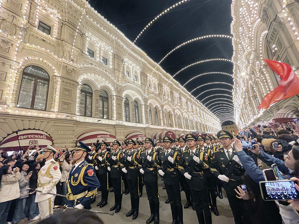 中国人民解放軍儀仗隊 ソ連の偉大なる祖国防衛戦争勝利80周年記念式典