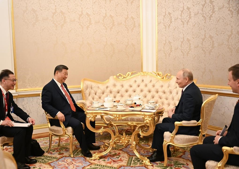 習主席 プーチン大統領と茶話会
