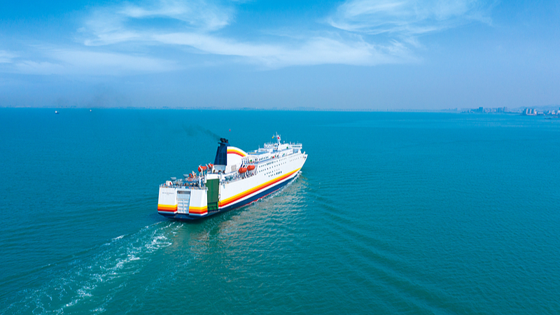 4752 外国切手 中国 鄭和西洋航海600周年 3連刷 中国 2025年年賀「巳」4面ミニチュアシート - 趣味の切手専門店