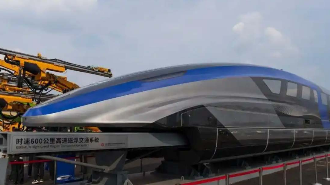 中国初の超電導高速リニア試作車 世界高速鉄道会議で公開