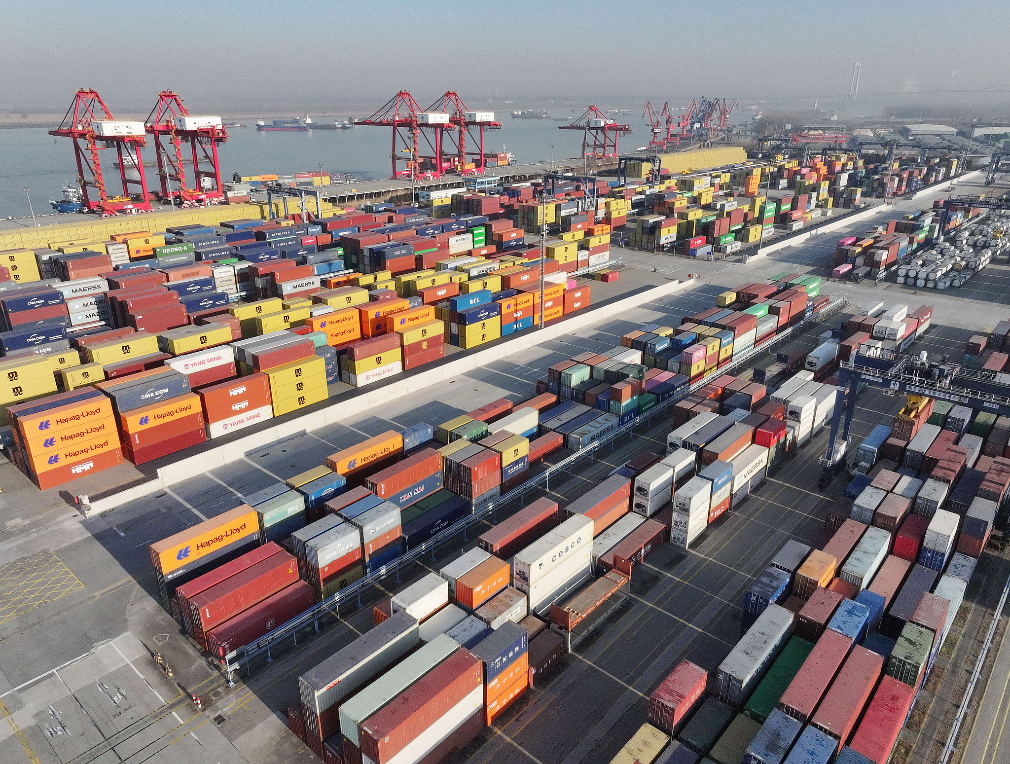 Bankat ndërkombëtare rrisin parashikimet e PBB-së së Kinës për shkak të të dhënave të forta ekonomike