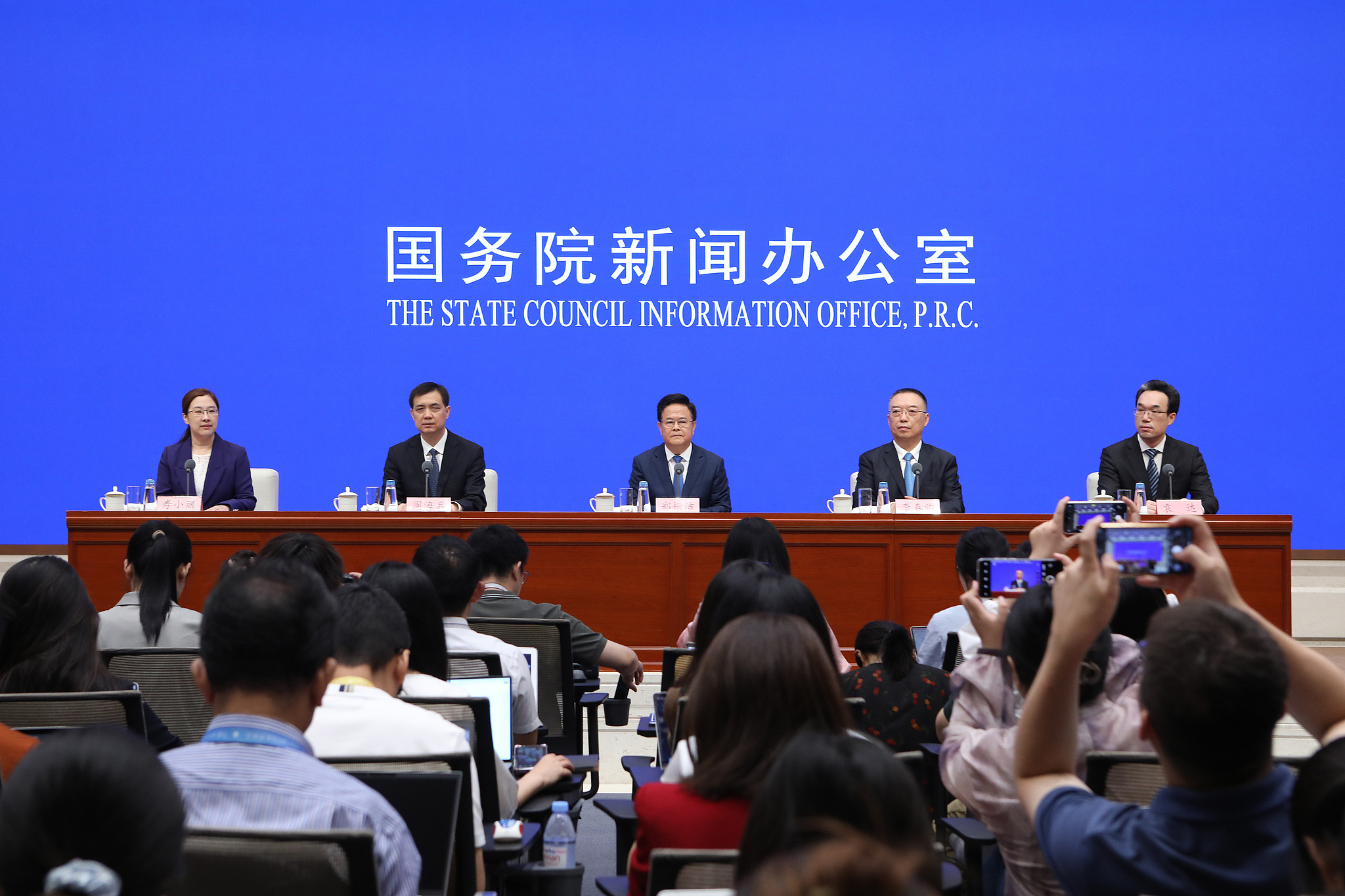 第14次五カ年計画期間中、中国の経済社会発展は歴史的成果を達成