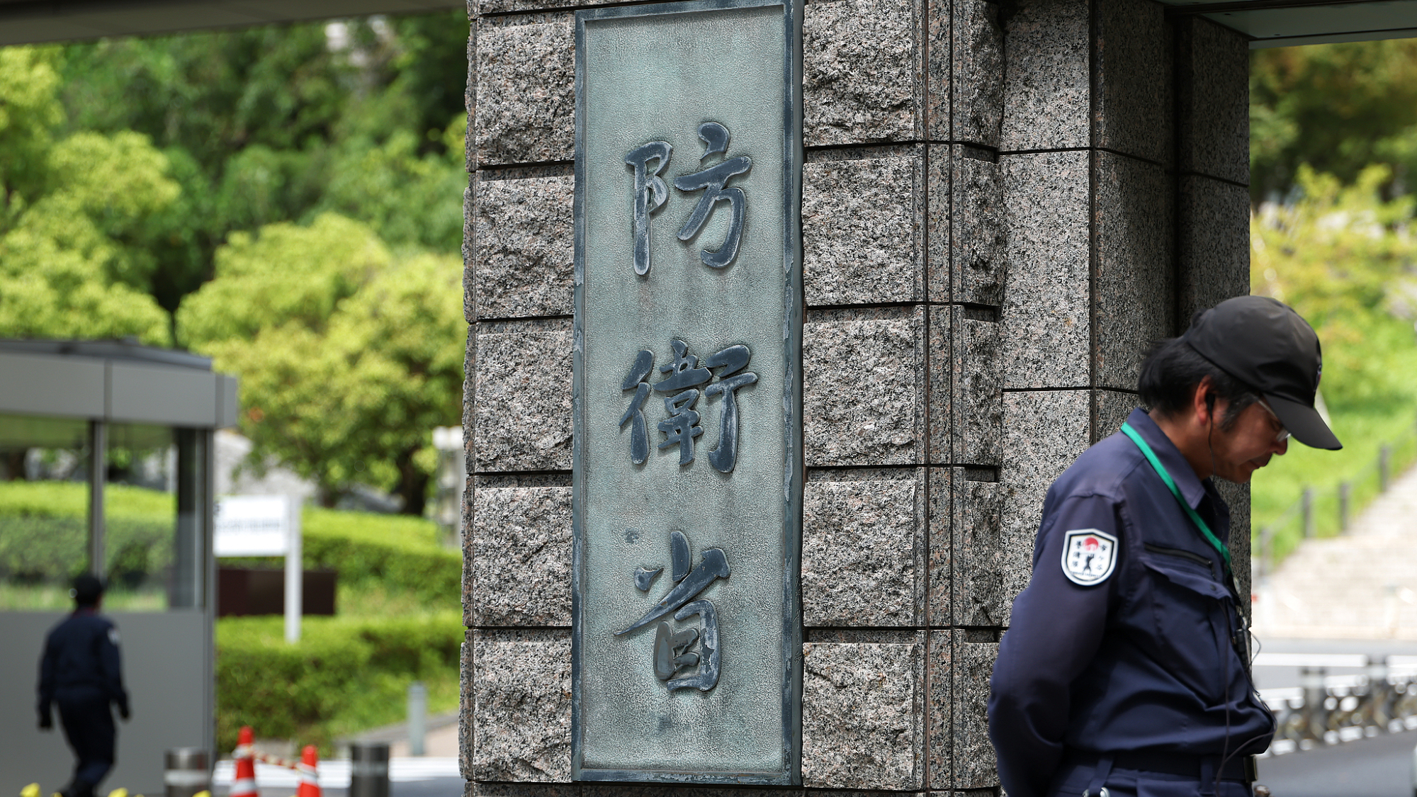 Japanaj politikistoj kultas “militkrimulan templon” kun malbonintenco